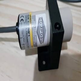 Omron E2K-C25MF1, Omron E2K-C25MY1, Omron E2K-C25ME1 Omron Capacitive Proximity Switch