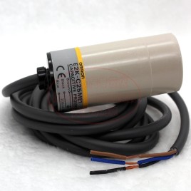 Omron E2K-C25MF1, Omron E2K-C25MY1, Omron E2K-C25ME1 Omron Capacitive Proximity Switch