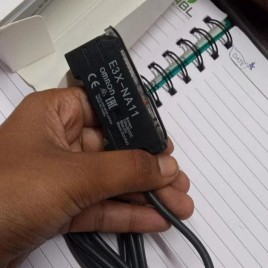 Omron E3X-NA11, E3X-NA41  Photoelectric Switch