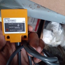 OMRON TL N20ME1