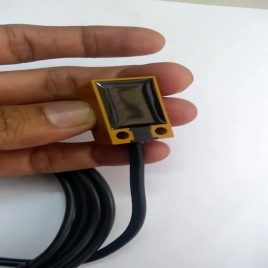 Omron TL-Q5MC1-Z, TL-Q5MC2, TL-Q5MB1,TL Q5MB2, Proximity Sensor, Inductive, Square