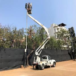 Palfinger Steel Aerial Work Platform, Single Mast, Load Capacity: range 120kg onwards