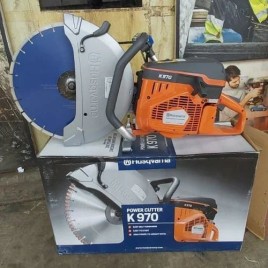 Petrol road cutter