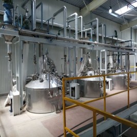 Poplar Flower & Buds Oils Distillation Plants, Capacity: 5 TPD