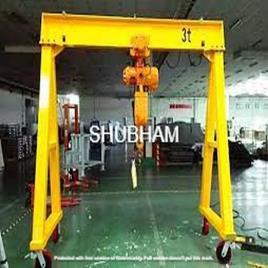 Portable Gantry Crane, Capacity: 1 to 5 ton