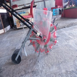 Really Manual Agriculture Roller Seeder