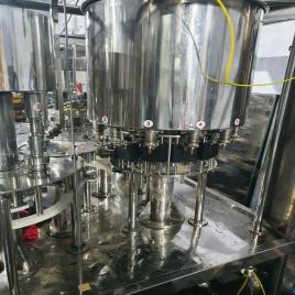 Rinsing Filling And Capping Machine 90 Bpm