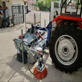 Road Cleaning Machine In India, For Industry