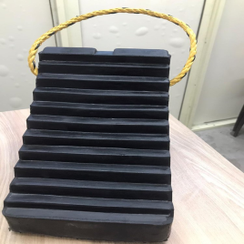 Rubber Wheel Chock, For Transport