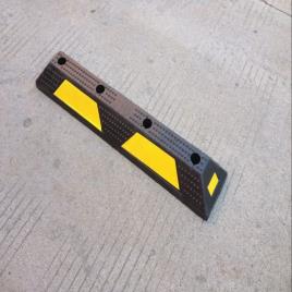 S3PL Black and yellow Rubber Car Wheel Stopper