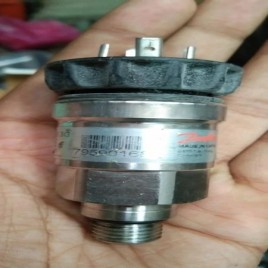 Screw Compressor 79590168 Chiller Spare Parts