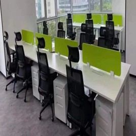 Seating Capacity: 8 Seater Plywood Sharing Workstation