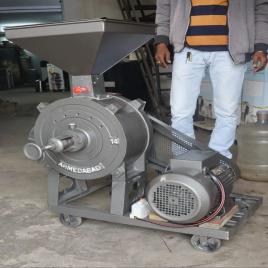 Semi Automatic 2 HP Atta Chakki Machine, 30 kg/hr