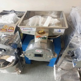 Semi-Automatic 3 Hp Flour Mill Machine, 30 Kg/hr