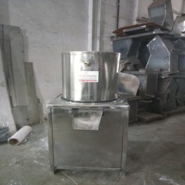 Semi-Automatic Ginger Peeler Machine, Capacity: 40-80 kg/hr