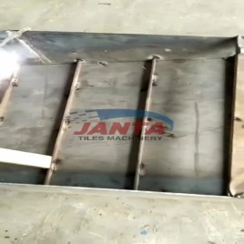 Semi-Automatic Hydraulic Paver Block Making Machine, 0.5 mm, Capacity: 1000 Block/Hour