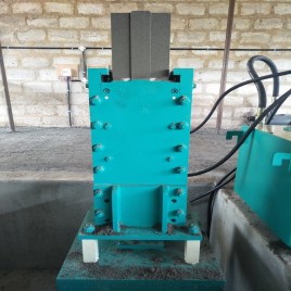 Semi Automatic Interlocking Soil Block Making Machine