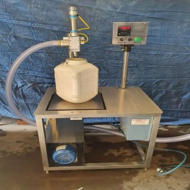 Semi automatic load cell based Edible Oil filling machine