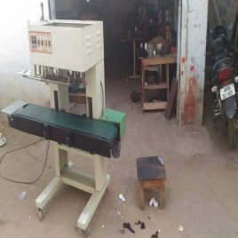 Semi-Automatic Magicpack Heavy Duty Continuous Sealing Machine, 500 pouch/hour