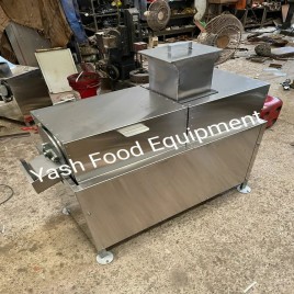 Semi Automatic Mango Juice Making Machine, 500, Capacity: 100 kg/hr