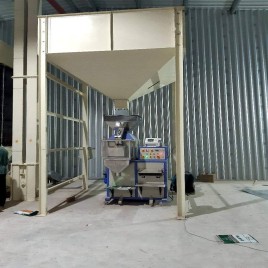 Semi-Automatic Seeds Weighing & Filling Machine, Capacity: 100 Bags/Hour