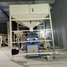 Semi-Automatic Seeds Weighing & Filling Machine, Capacity: 100 Bags/Hour