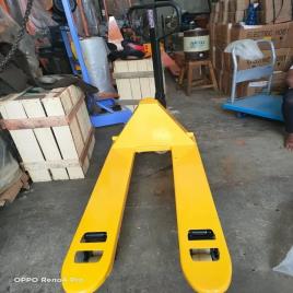 Shreeji Enterprise Industrial Manual Hydraulic Pallet Truck, Loading Capacity: 2500 Kg, Lifting Capacity: 2500 Kgs