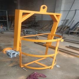 Shreeji Mild Steel Vertical Drum Lifter, Loading Capacity: 200-400 kg, Model Name/Number: Se - 129