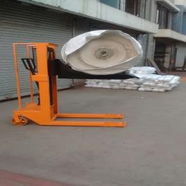 Shubham Engineering Steel Hydraulic Reel Stacker, For Material Handling
