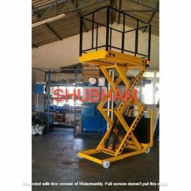 Shubham Engineering Steel Semi Battery Scissors Movable Lift Table