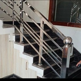 Silver 202 Stainless Steel Staircase Railing, For Home