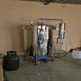 SS 304 Hydrosteam Distillation Unit, Capacity: 500 liter