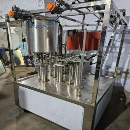 S.s. Bottle filling machine in South africa, Power Consumption: 10 HP, Filling Range: 200ml To 2 Liter