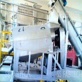 SS Fabtech Feeding Screw Conveyor