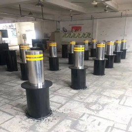 Stainless Steel and mild steel Bollards