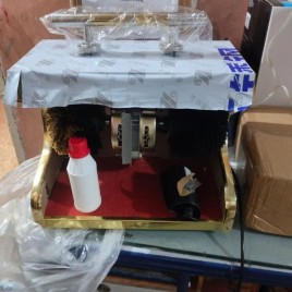 Stainless Steel Automatic Shoe Polish Machine, For Hotel