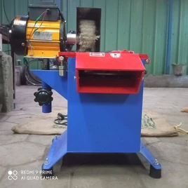 Stainless Steel Banana Chips Making Machine, For Industrial, Capacity: 200 kg/hr