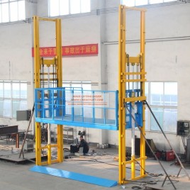 Stainless Steel Industrial Goods Lift, Capacity: 4-5 ton