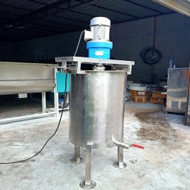 Stainless Steel Liquid Detergent Mixer Machine, For Industrial, SS304