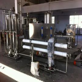 Stainless Steel Packaged Drinking Mineral Water Plant, 500 L, PET Blowing Machine