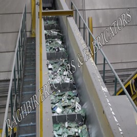 Stainless Steel Scrap Handling Slat Conveyor, Material Handling Capacity: 100-150 kg per feet