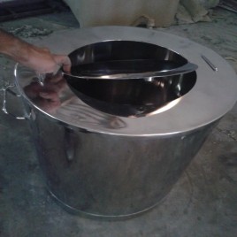 Swing Type MIRROR FINISH Stainless Steel Tilting Dustbin, Material Grade: SS 304/202, Size: Standard