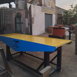 Table Vibrator Machines