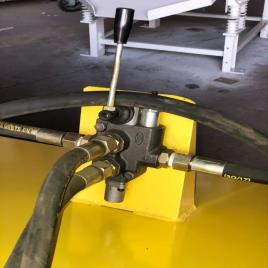 Tractor Mountain Road Sweeper Machine