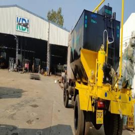 Truck Mounted Bitumen Pressure Distributor, Coustom, Model Name/Number: Kdi 4000