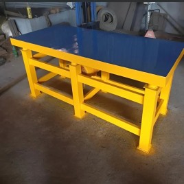 UTM Painted Steel Spring Type Vibrating Table, For Industrial, Power: 2-4 kw