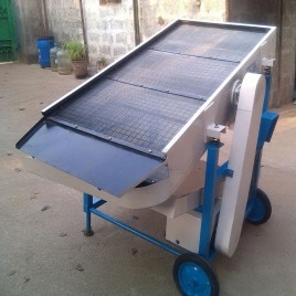 Vibratory Sand Screening Machine, Capacity: 3 T/H