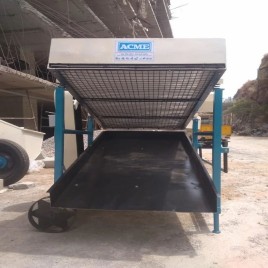 Vibratory Sand Screening Machine, Capacity: 3 T/H