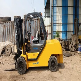 Voltas Forklift 4 Ton, Pallet Lifter, Model Name/Number: DVX40