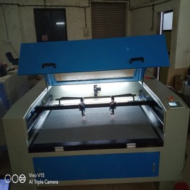 Water Cooled ACRYLI CO2 LASER CUTTING MACHINE DOUBLE HEAD